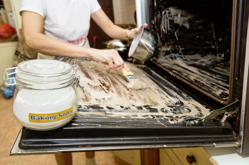 limpiar cristal horno con bicarbonato