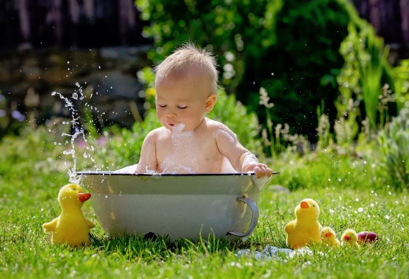 como desinfectar una bañera de bebe