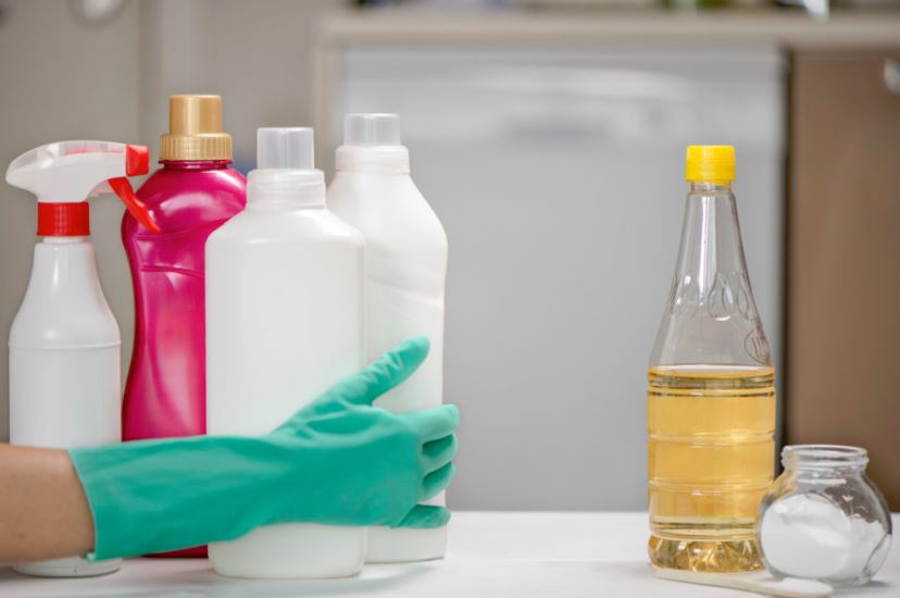 detergentes vinagre y bicarbonato limpieza manchas