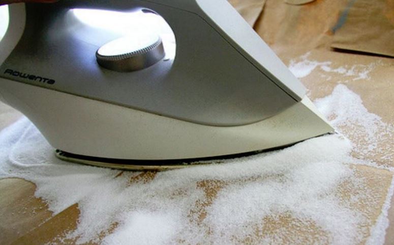 limpiar plancha con sal