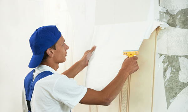 como quitar el papel de la pared
