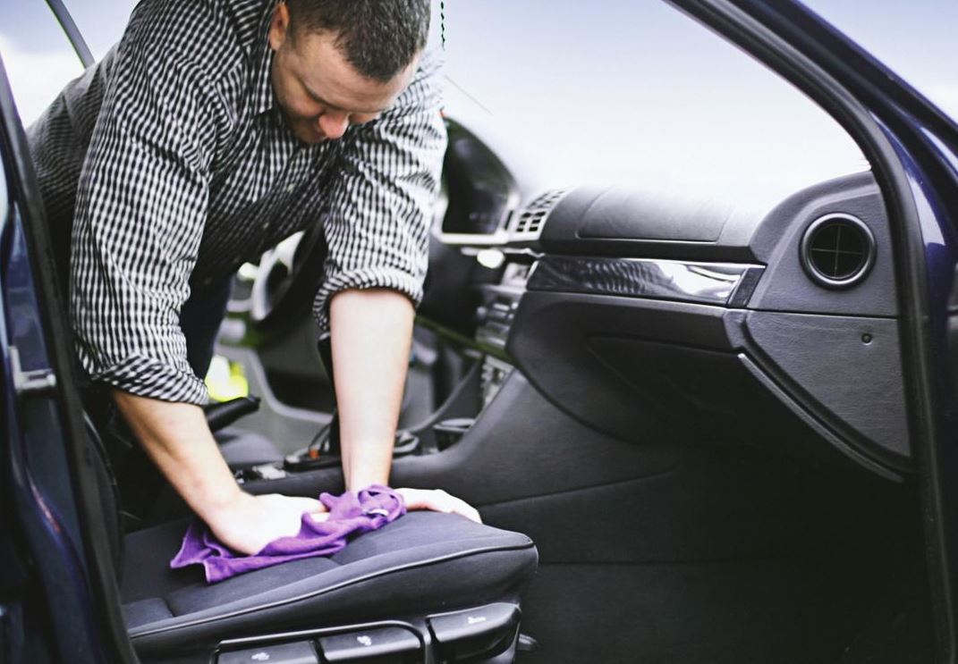 ⊛ Cómo Limpiar Los Asientos de Tela del Coche 【Guía】 ️ ⊛ Cómo Limpiar Los Asientos de Tela del Coche 【Guía】 ️