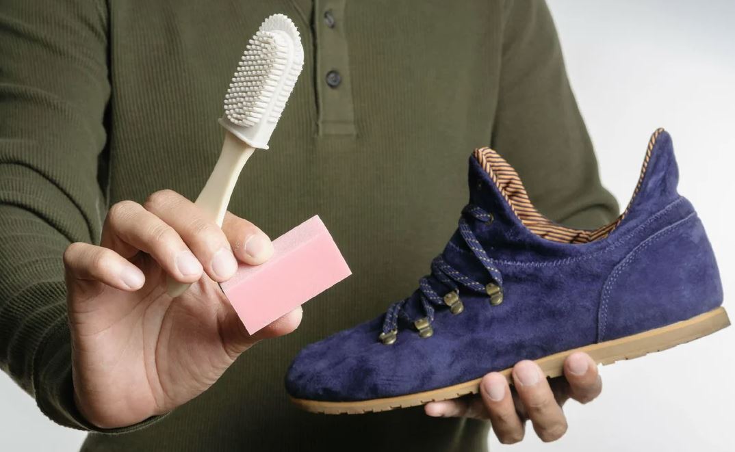 Cómo Limpiar Unos Zapatos de Terciopelo
