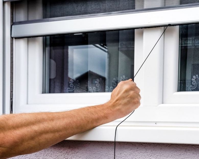 mosquitera enrollable a medida