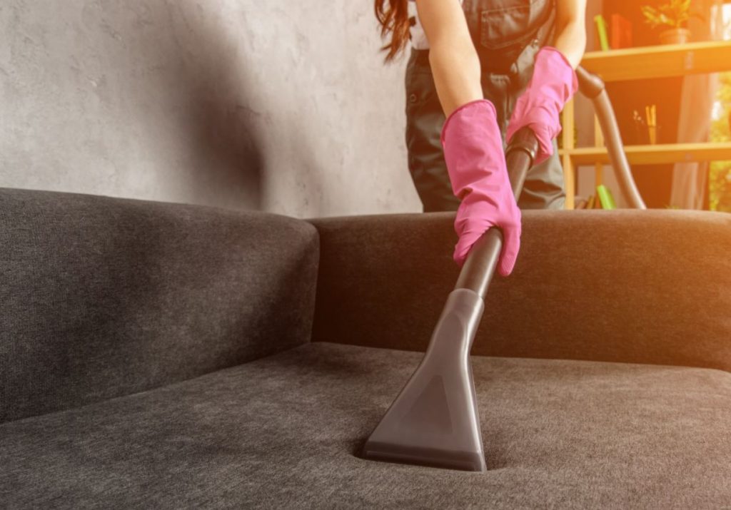trucos para limpiar tapiceria sofa