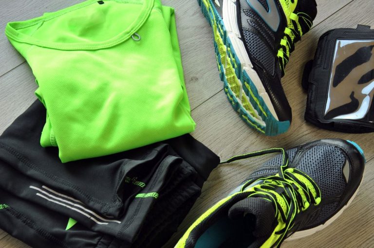 Cómo Lavar Ropa de Deporte Para Que No Huela Mal ️ Cómo Lavar Ropa de Deporte Para Que No Huela Mal ️