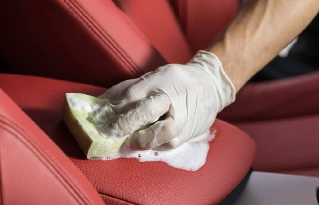 limpiar mancha de chocolate en coche limpiar mancha de chocolate en coche