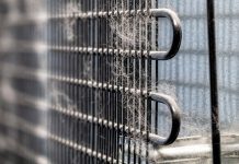 Cómo limpiar la parte de atrás de la nevera como limpiar la nevera por detras