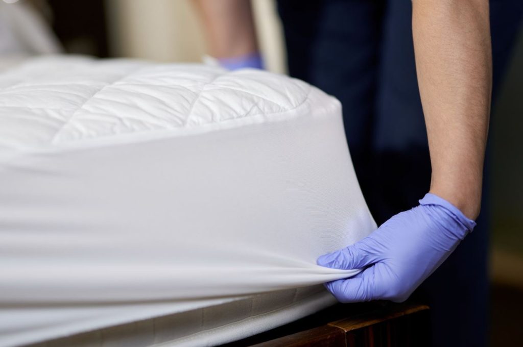 como quitar acaros del colchon